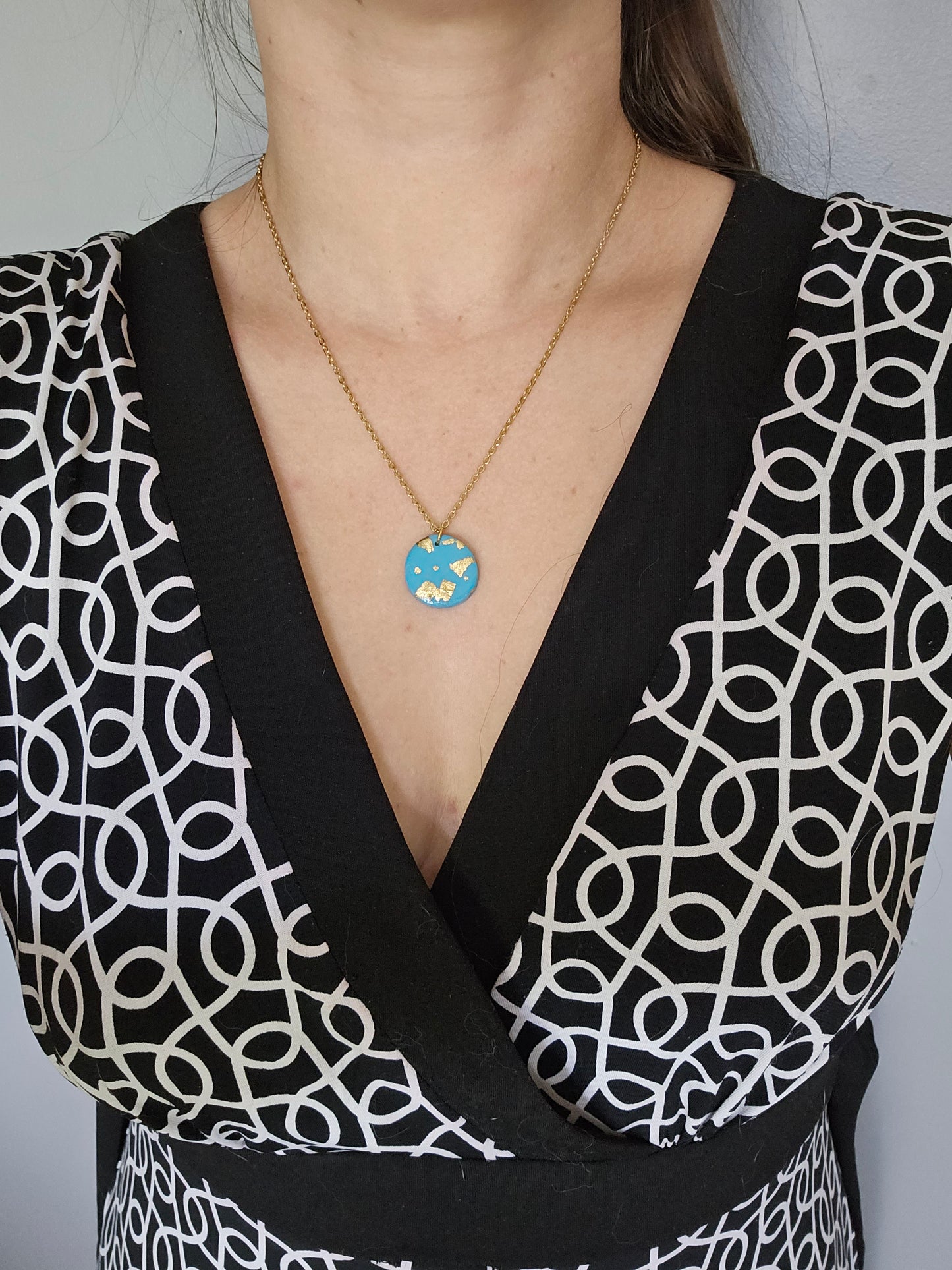 Turquoise and gold circle necklace